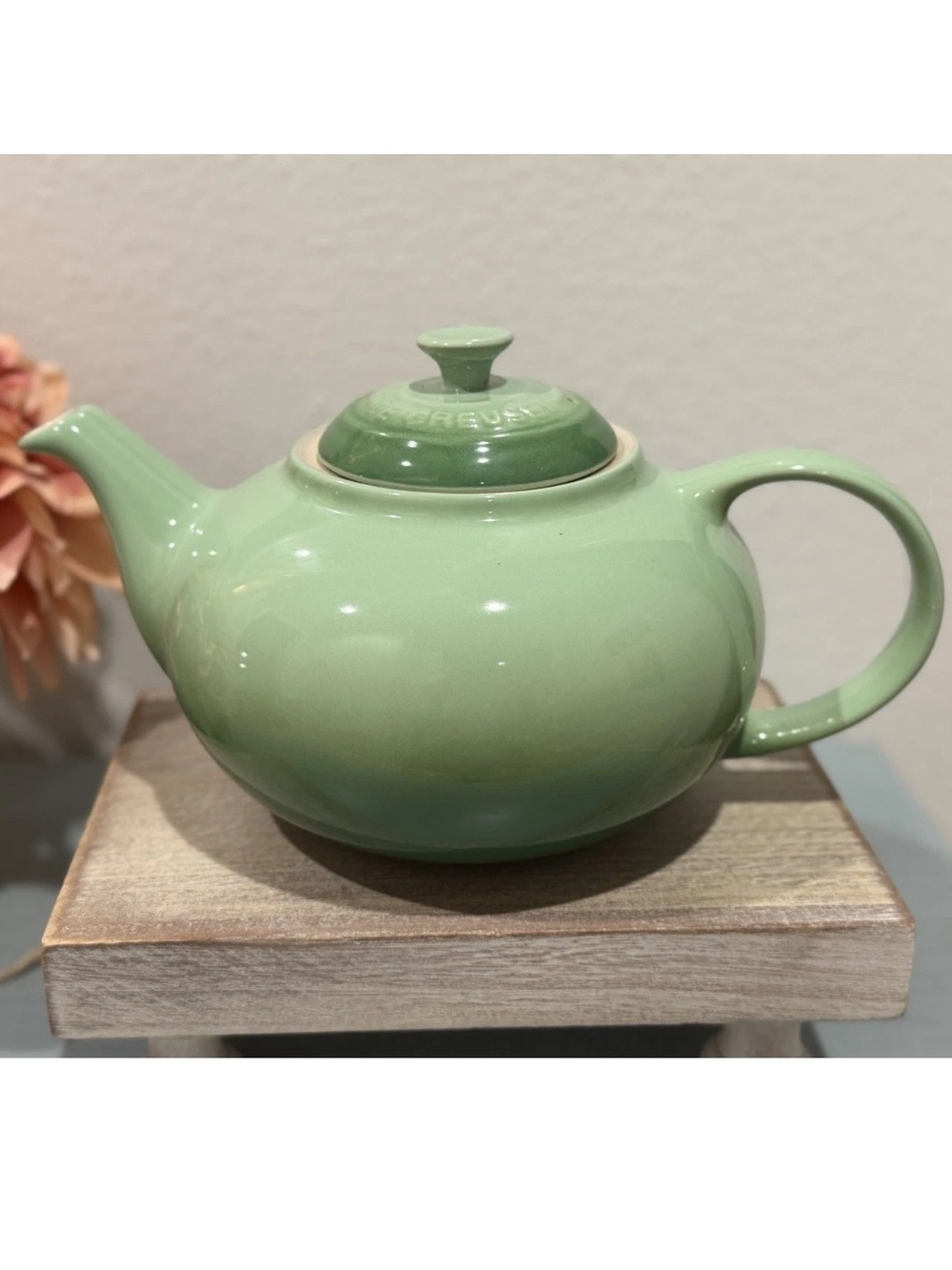 Le Creuset Stoneware Classic Teapot In Rosemary (NEW) 1.3L